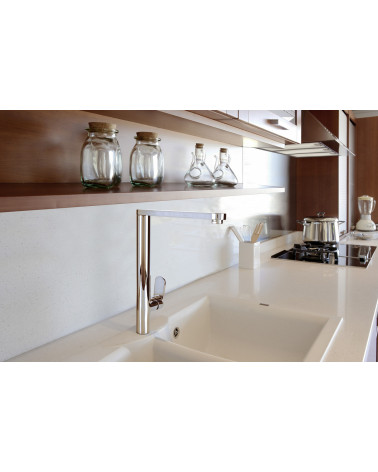 Bateria kuchenna stojąca z dźwignią z boku